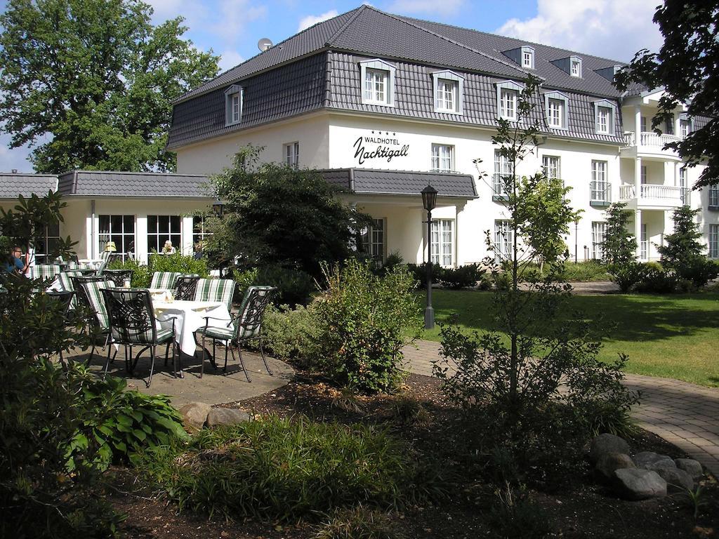 Waldhotel Nachtigall Paderborn Exterior foto